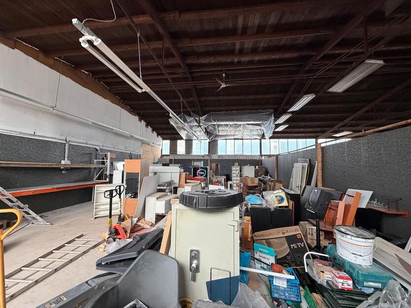 Halle in Brinkum Nord zimmer