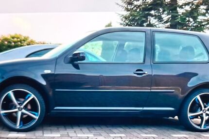 VW Golf 233.623 km 3.000 &euro; Delmenhorst 27749