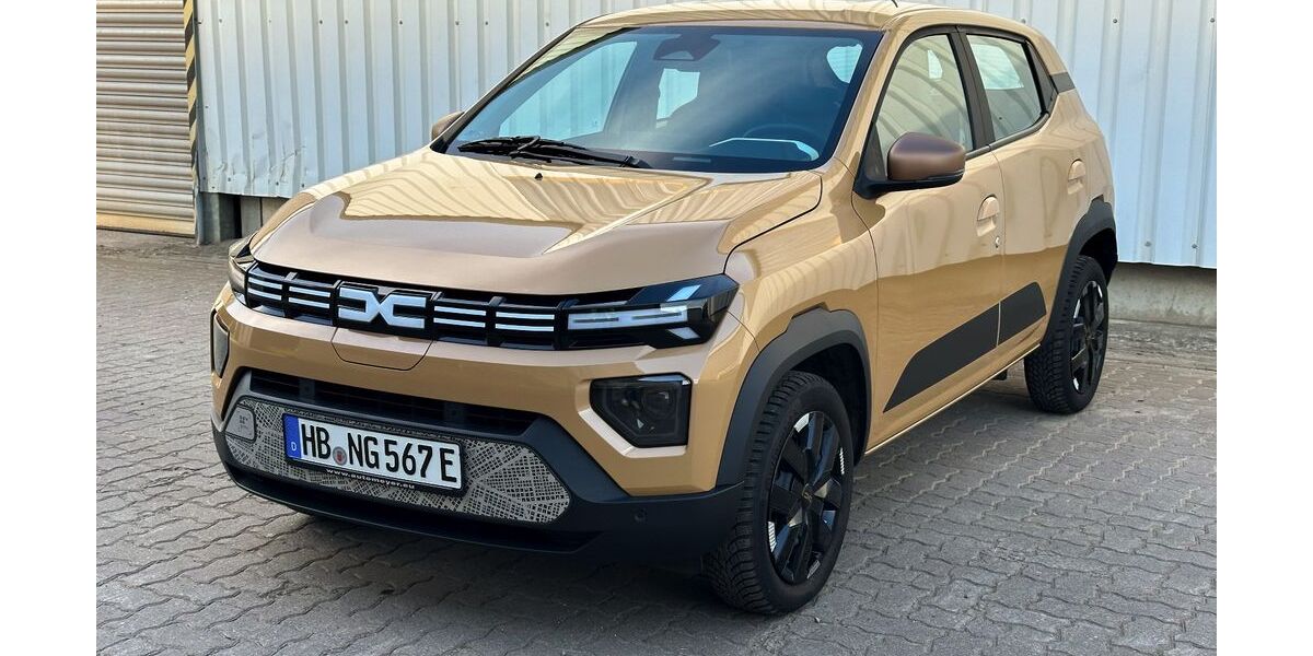 Dacia Spring 11.822 km 14.890 &euro; Bremen 28719