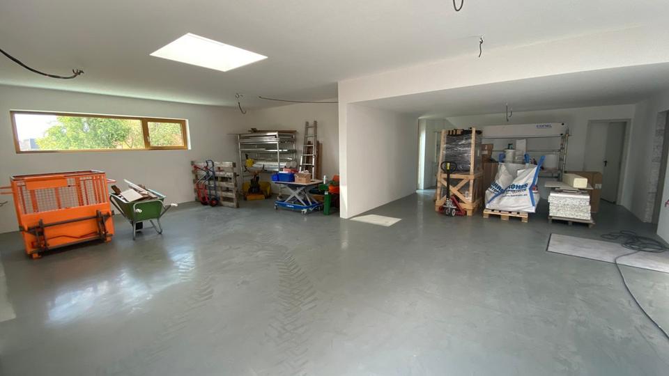 Einfamilienhaus Blender - 4 Zimmer, 200 m&sup2;, 2.590&euro; | Angebot:25646950