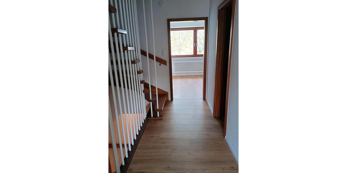 Reihenhaus Stuhr - 5 Zimmer, 150 m&sup2;, 1.300&euro; | Angebot:26030716