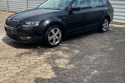 Skoda Octavia 96.000 km 8.600 &euro; Bremen 28779