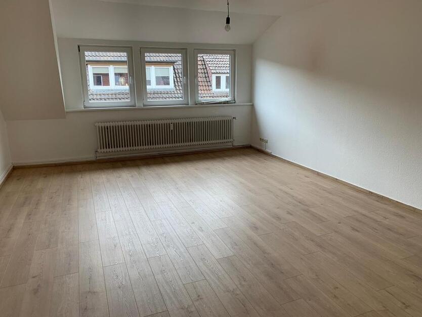 heller, großer Praxisraum, Büroraum