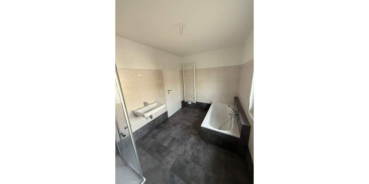 Einfamilienhaus Bremen Kattenturm - 4 Zimmer, 128 m&sup2;, 1.600&euro; | Angebot:25746942