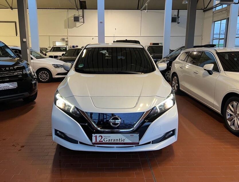 Nissan Leaf 64.000 km 14.500 € Bremen 28199