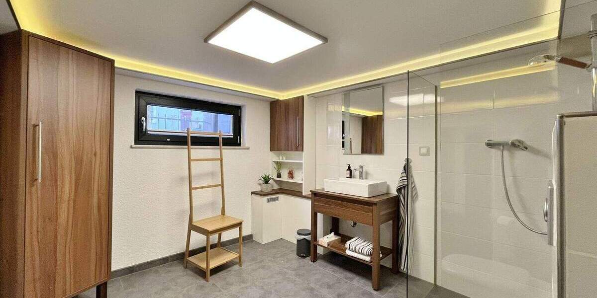 Reihenmittelhaus Bremen Woltmershausen - 3 Zimmer, 72 m&sup2;, 209.000&euro; | Angebot:25743605