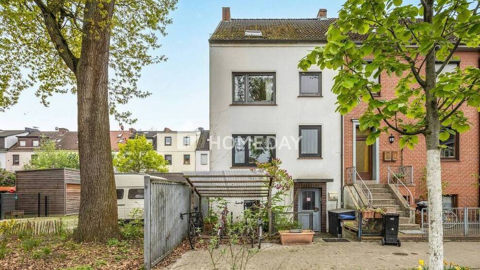 Viel Raum für Ideen: Charmantes Endhaus mit Garten, Balkonen und Sauna