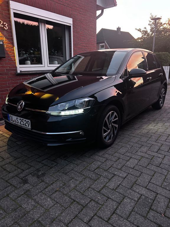 VW Golf 107.000 km 12.500 € Ganderkesee 27777