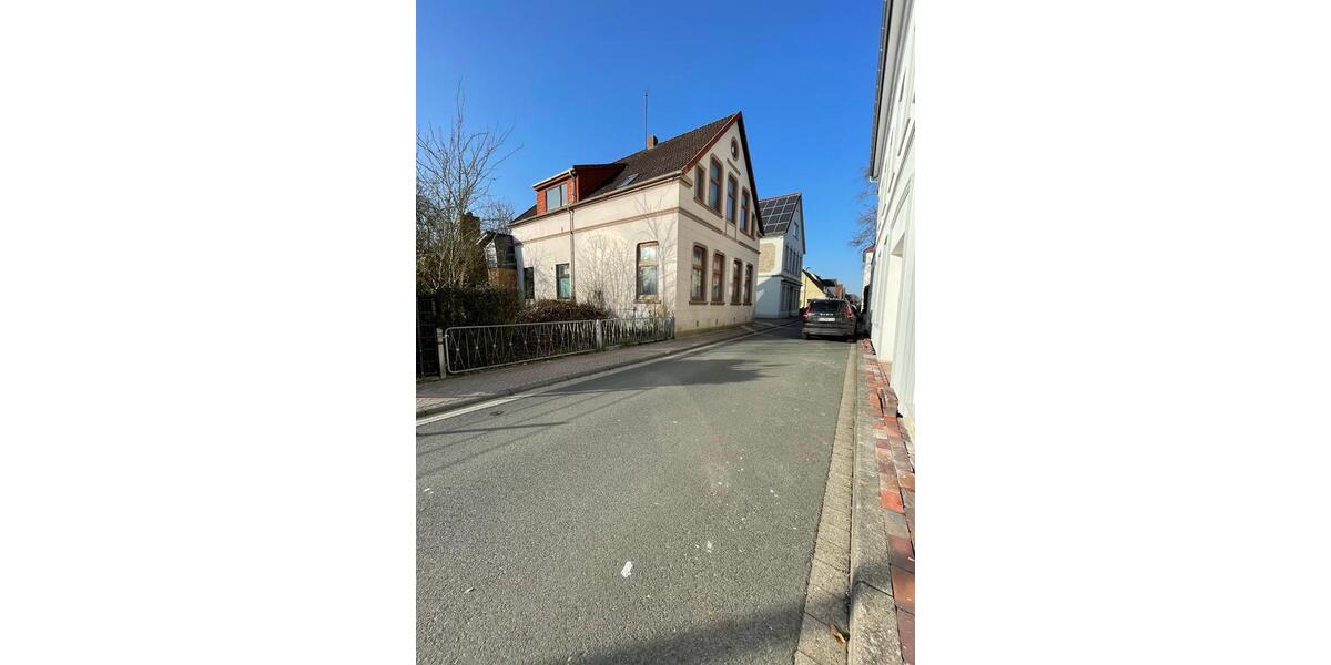Einfamilienhaus Elsfleth - 7 Zimmer, 200 m&sup2;, 345.000&euro; | Angebot:25839646