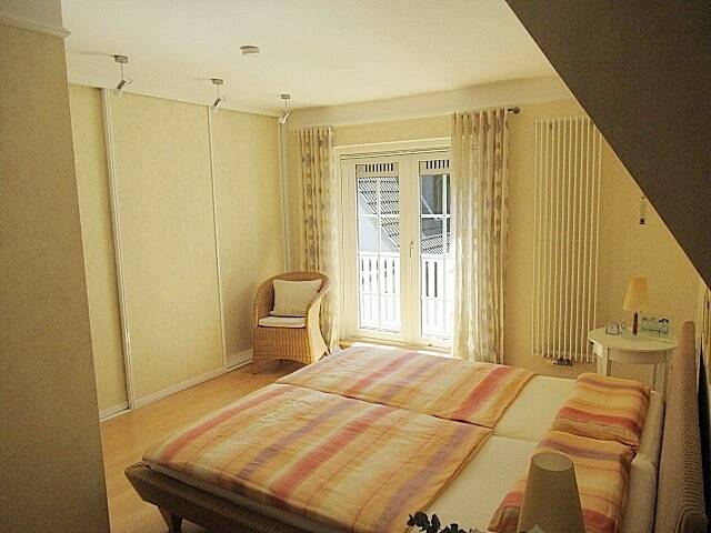 Doppelhaushälfte Bremen Kattenturm - 3 Zimmer, 120 m&sup2;, 359.000&euro; | Angebot:25705876