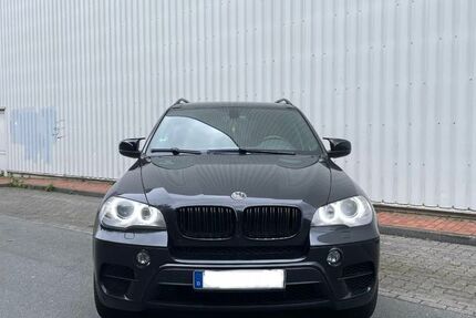 BMW X5 182.000 km 17.500 &euro; Bremen 28325