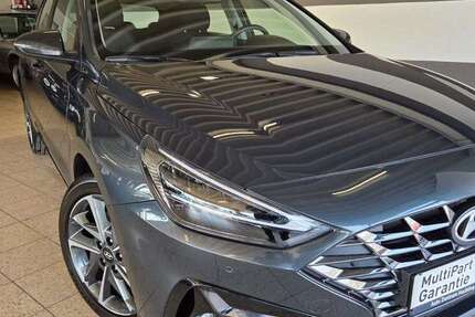 Hyundai i30 41.932 km 17.990 &euro; Bremen 28259