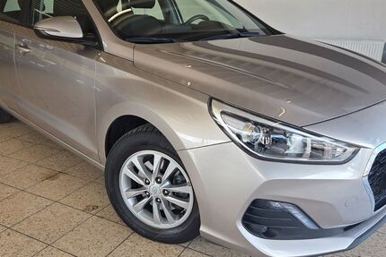 Hyundai i30 60.645 km 12.750 &euro; Bremen 28259