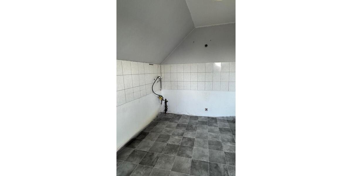 2 Zimmer Wohnung frisch renoviert 2 zimmer