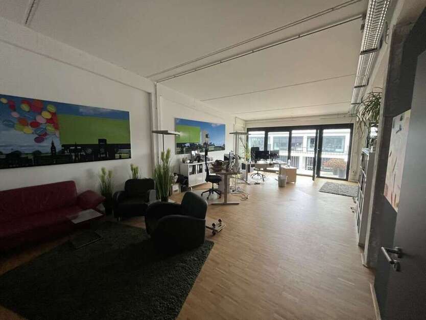 Büro in Bremen 1.043,04 € 122.71 m²