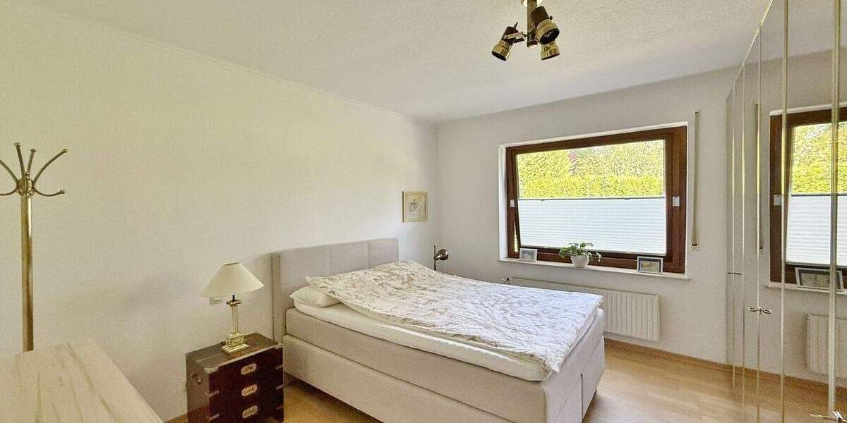 Mehrfamilienhaus, Wohnhaus Delmenhorst Bungerhof - 9 Zimmer, 251 m&sup2;, 479.000&euro; | Angebot:23790170