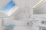 DHH für 4 Personen + EBK + Balkon mit Fernsicht + Carport + 2 Stellplätze auf modernem Stand