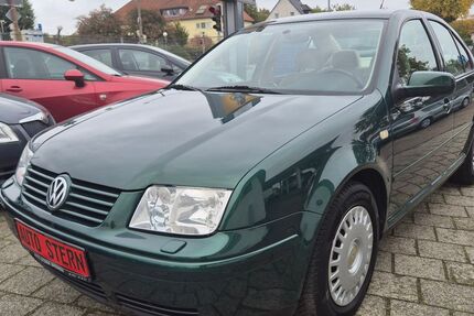 VW Bora 139.000 km 1.999 € Bremen 28277