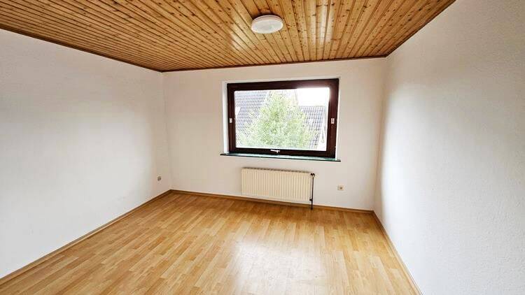 Doppelhaushälfte Grasberg - 9 Zimmer, 180 m&sup2;, 299.000&euro; | Angebot:25998715
