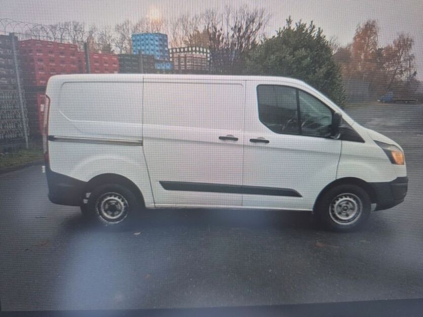 Ford Transit Custom 230.000 km 7.900 € Achim 28832