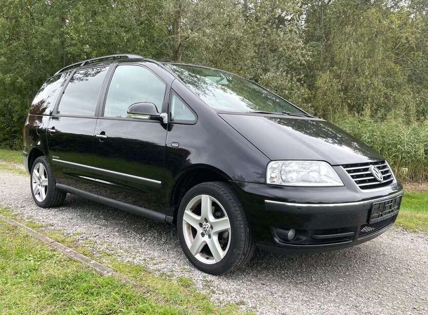 VW Sharan 228.000 km 3.990 € Bremen 28197