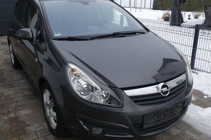 Opel Corsa 140.000 km 4.400 &euro; Delmenhorst 27755