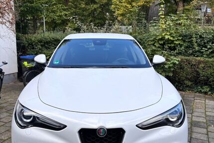 Alfa Romeo Stelvio 123.500 km 19.900 &euro; Bremen 28259