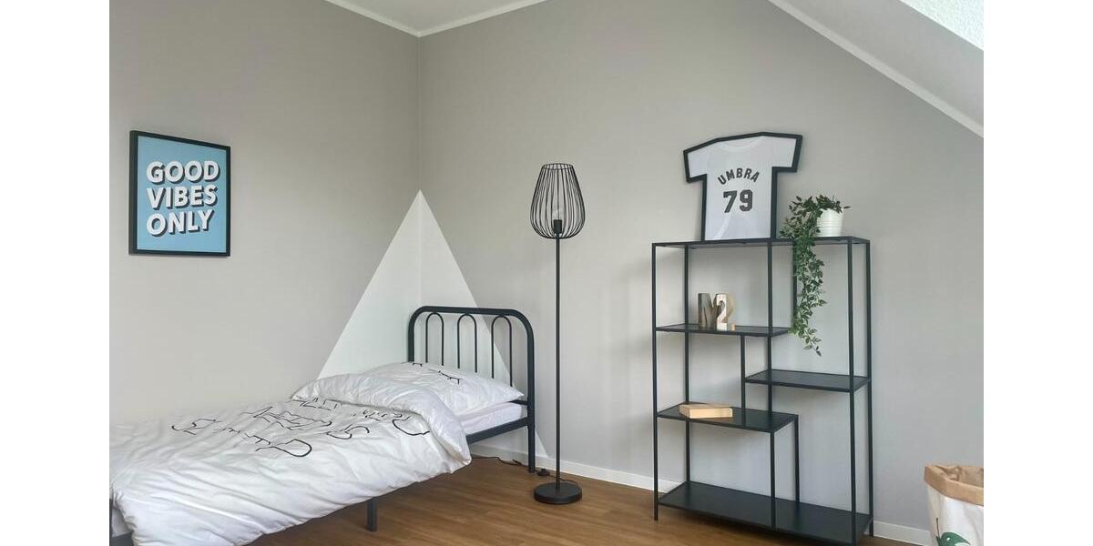 Reihenhaus Ritterhude - 5 Zimmer, 130 m&sup2;, 1.600&euro; | Angebot:25082170