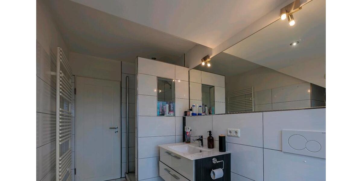 Wohlfühlambiente - modernisiertes und saniertes Reihenmittelhaus 4 zimmer