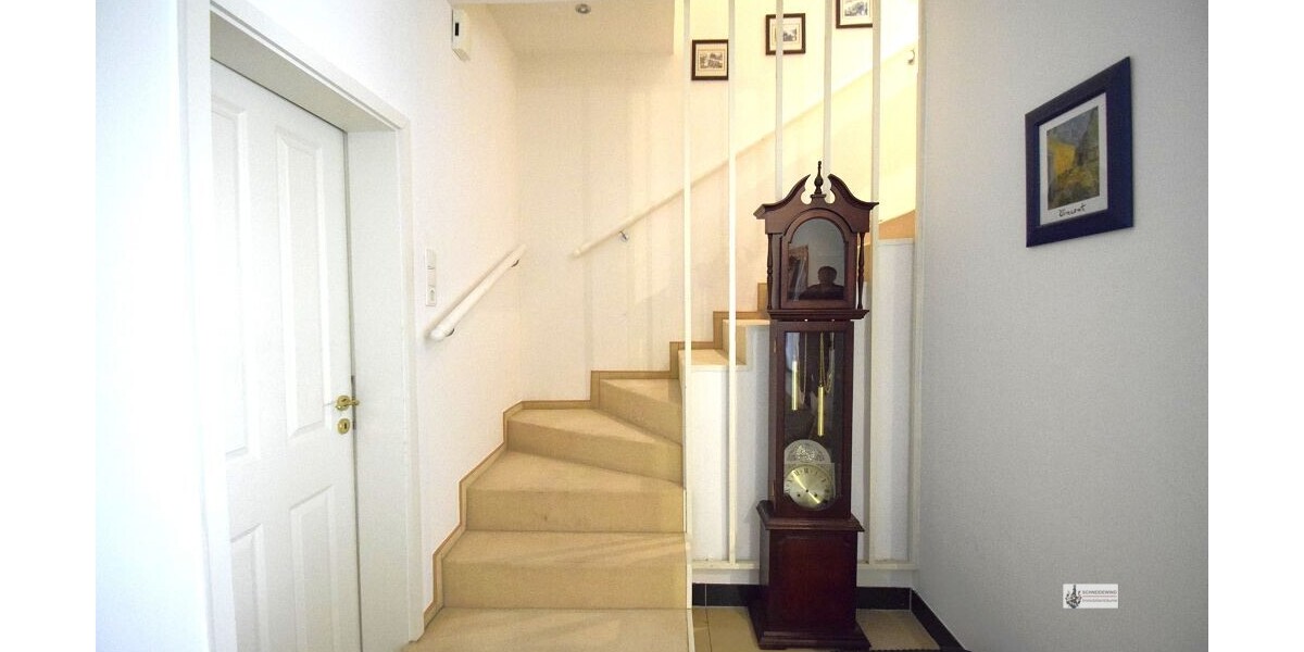 Großes modernisiertes EFH + EBK + Wintergarten + 3 Bäder mit 2 Stellplätzen vor dem Haus - Doppelhaushälfte Syke / Siedlung Gessel Gessel | Angebot:24213112