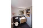 Attraktive DHH mit 5 Zimmern, überdachter Terrasse, PV, WP, FBH
