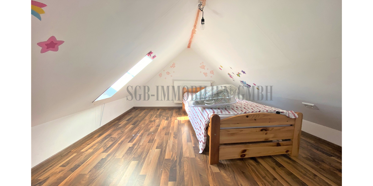 Anlage: Bremen-Osterfeuerberg: Modernisiertes Rotklinkerhaus mit Garten (137 m² Wohn-Nutzfläche) - Einfamilienhaus Bremen-Osterfeuerberg Osterfeuerberg | Angebot:26634864