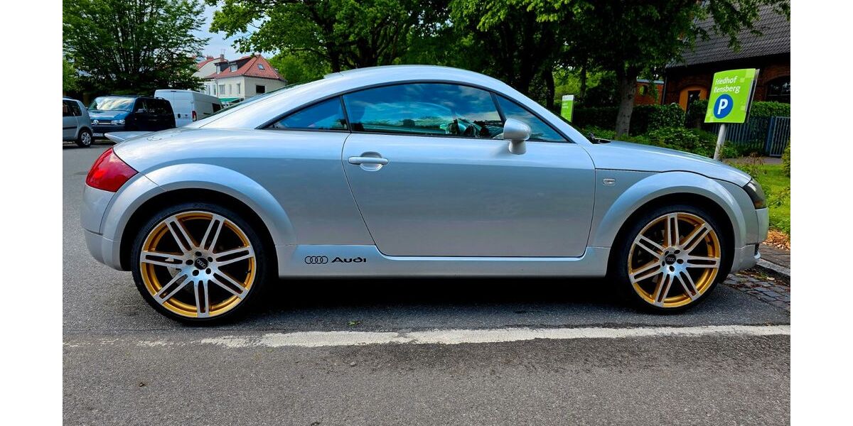 Audi TT 178.000 km 8.950 &euro; Bremen 28213