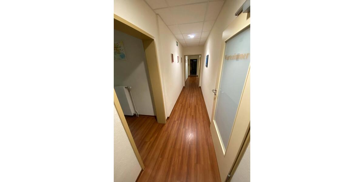 Etagenwohnung Lemwerder - 9 Zimmer, 200 m&sup2;, 450.000&euro; | Angebot:25907019