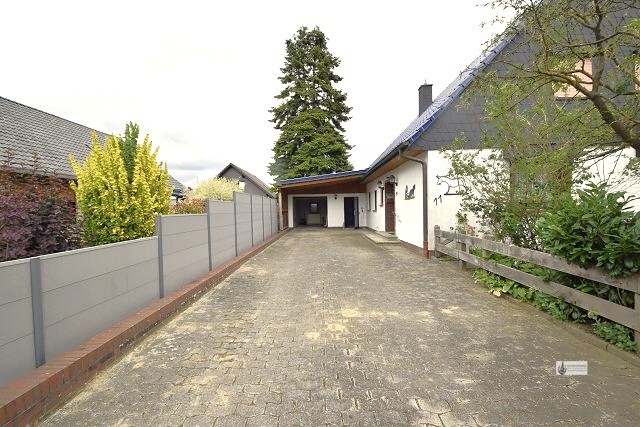 EFH für eine große Familie mit handwerklichem Geschick +Garagen+Wintergarten +ausbaubares DG+Garten - Einfamilienhaus Berne / Ganspe Ganspe | Angebot:25999785