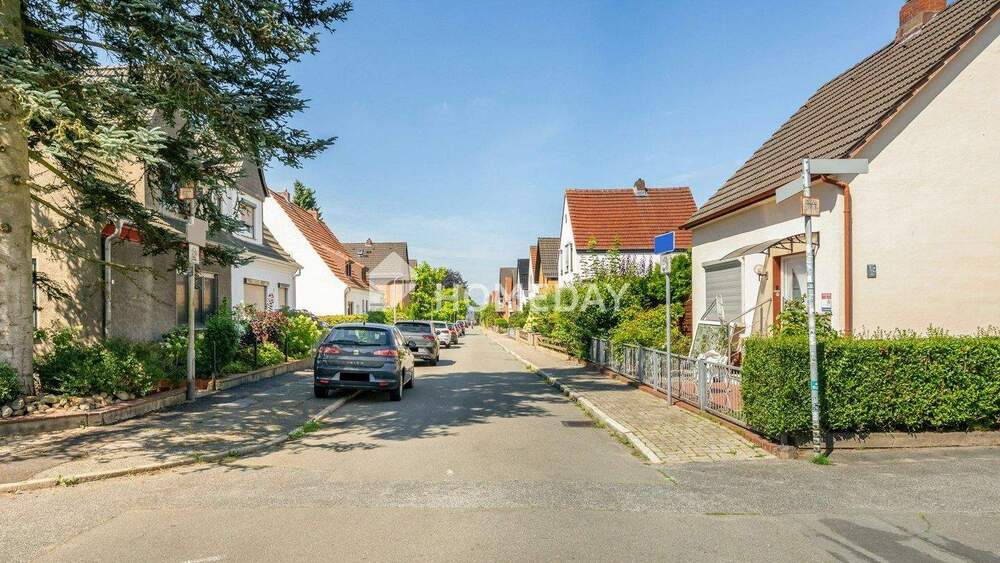 Bezugsfrei ab 01.07.26 - Zweifamilienhaus mit Gartenanteil & Terrasse 7 zimmer