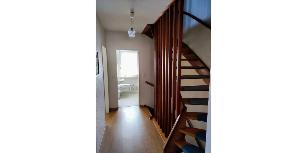 Reihenhaus Bremen Hemelingen - 5.5 Zimmer, 140 m&sup2;, 320.000&euro; | Angebot:25479886