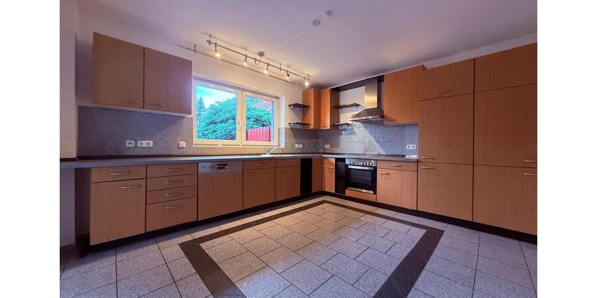 Einfamilienhaus Delmenhorst - 2.5 Zimmer, 120 m&sup2;, 1.280&euro; | Angebot:26662270