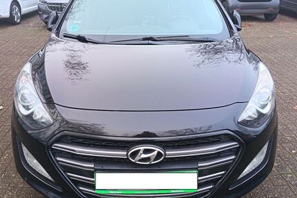 Hyundai i30 120.000 km 8.200 &euro; Bremen 28325
