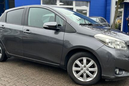 Toyota Yaris 90.000 km 5.990 &euro; Bremen 28207