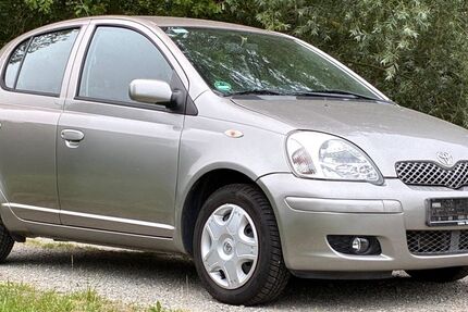 Toyota Yaris 59.000 km 3.390 &euro; Bremen 28197