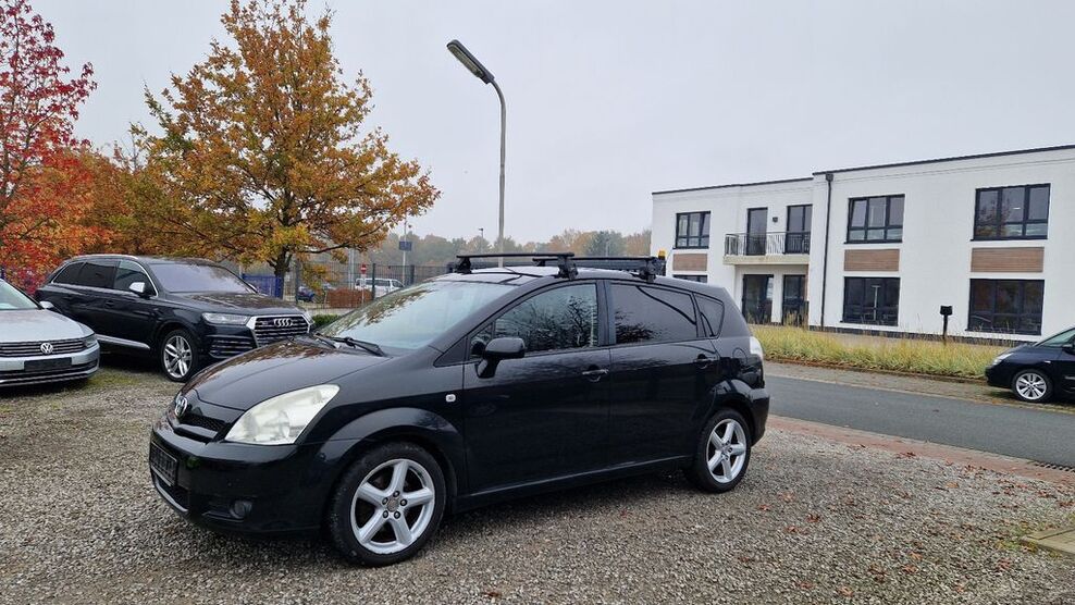 Toyota Corolla Verso 224.500 km 2.700 € Achim 28832