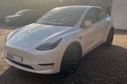 Tesla Model Y 46.851 km 36.300 &euro; Bremen 28757