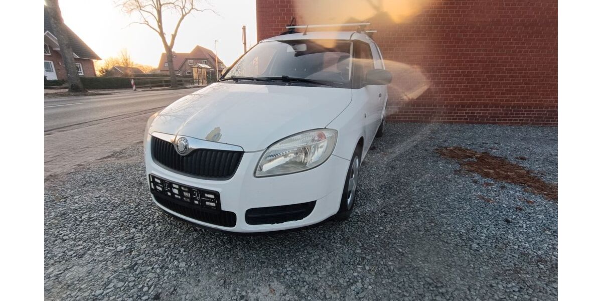 Skoda Roomster 143.266 km 2.950 &euro; Blender 27337