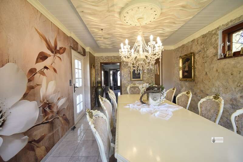 Verspieltes Haus Garten, Garage, Pool Yaccuzzi, TOP Einrichtung, PV Anlage, Einfach SUPER! - Einfamilienhaus Syke | Angebot:26737396