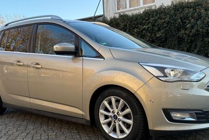 Ford Grand C-Max 150.000 km 9.990 &euro; Bremen 28329