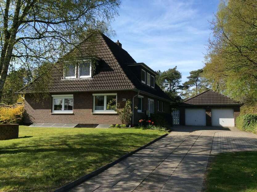 Haus zum Kaufen in Osterholz-Scharmbeck 340.000 € 180 m²