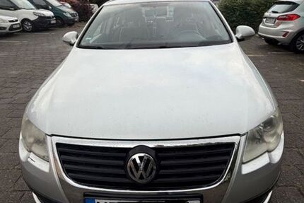 VW Passat 232.000 km 2.700 &euro; Bremen 28329