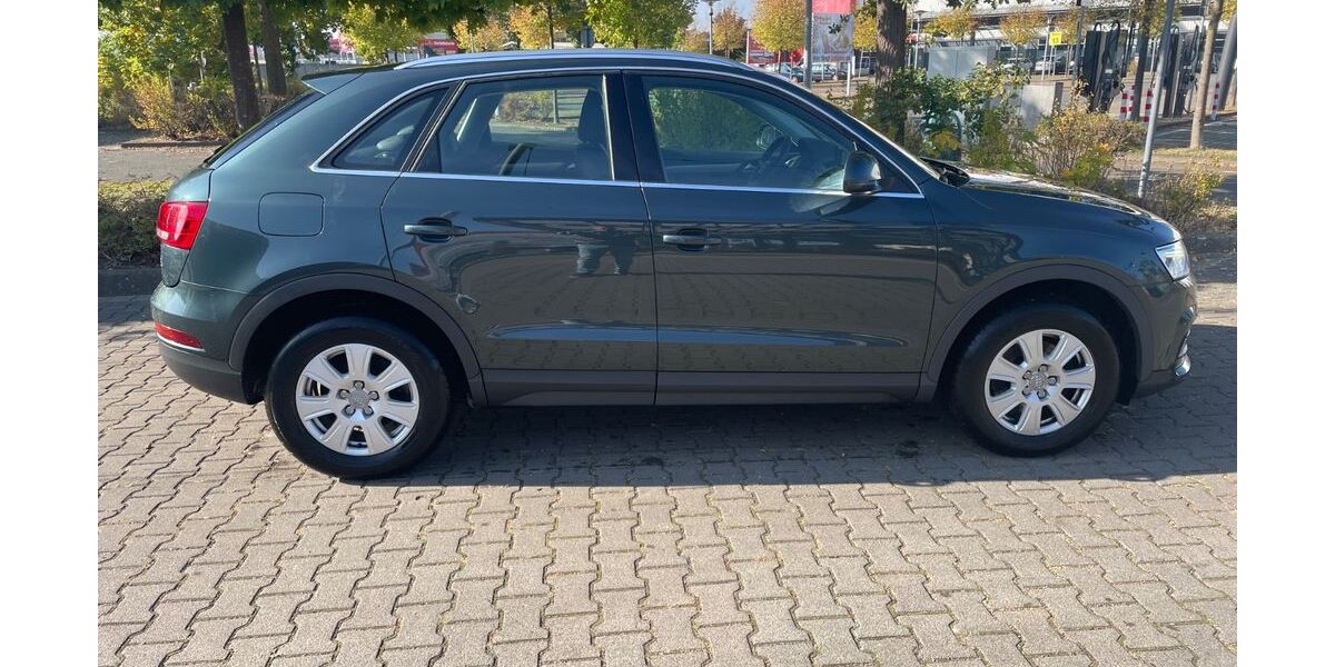 Audi Q3 158.500 km 15.900 &euro; Bremen 28307