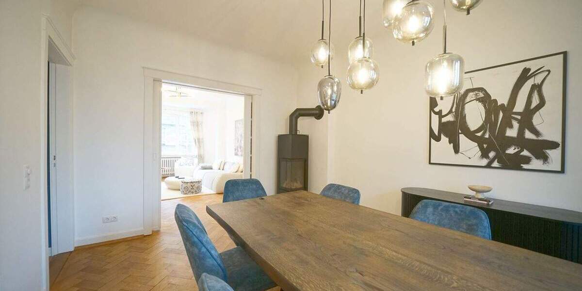 Reihenmittelhaus Bremen Schwachhausen - 8 Zimmer, 207 m&sup2;, 949.000&euro; | Angebot:25769345